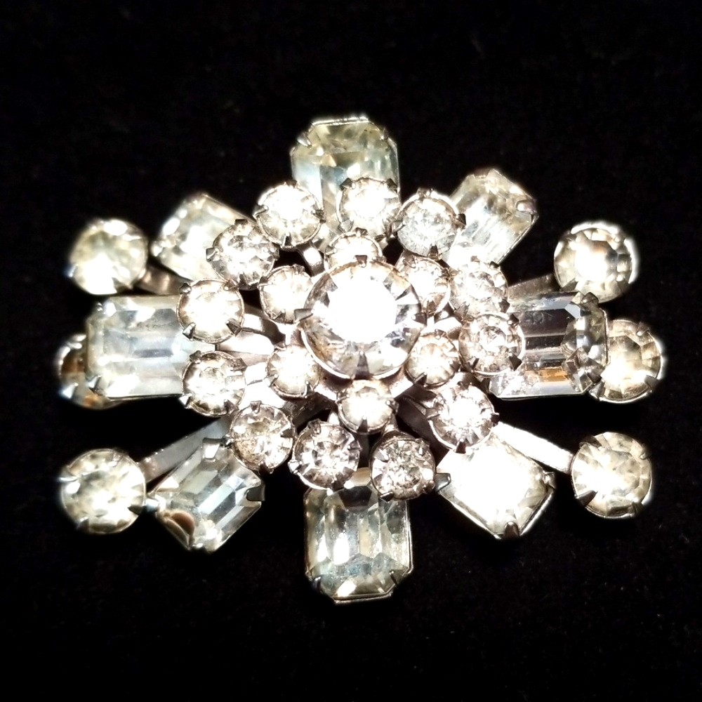 Vintage Faceted Rhinestone Crystal Brooch Pin